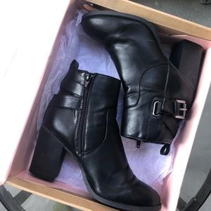 Carl by Charlotte Russe